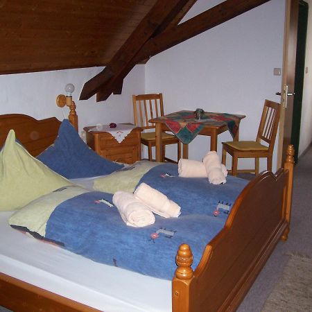 Landgasthof Gotzenmuehle Lichtenau  ภายนอก รูปภาพ